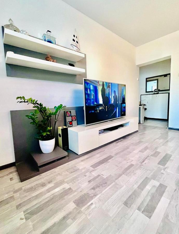 Luana Lux Apartment Pula Bagian luar foto