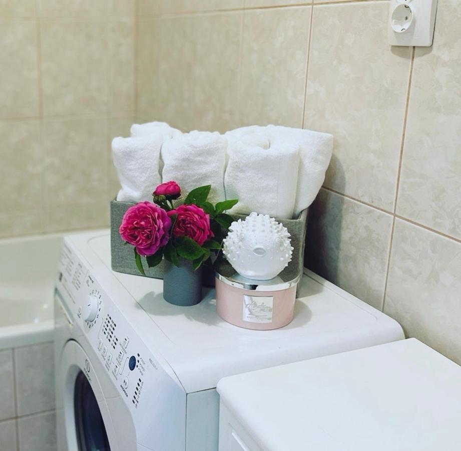 Luana Lux Apartment Pula Bagian luar foto